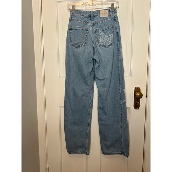 Hollister Women's 25 1R Butterfly Jeans Ultra High Rise Dad Light Wash L31 - Picture 3 of 14